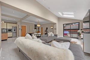 Photo 27- click for photo gallery